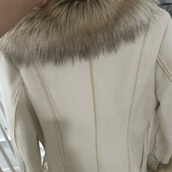 Off White suede faux fur - Picture 3 of 5